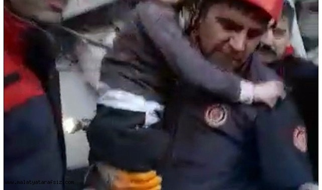 Ekipler 3 yaşındaki Meryem'i ve babasını kurtardı