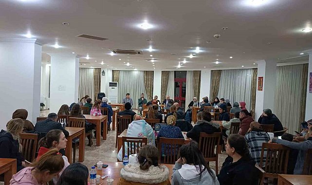 Hayatını kaybeden depremzedeler için Kur'an-ı Kerim okundu