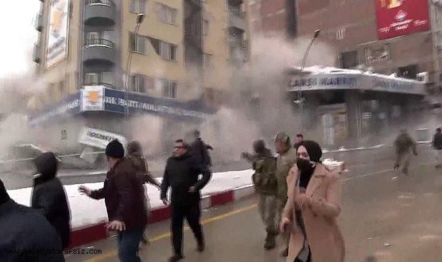 Malatya beşik gibi, 7,5 büyüklüğünde artçı deprem hasarlı binayı böyle yıktı