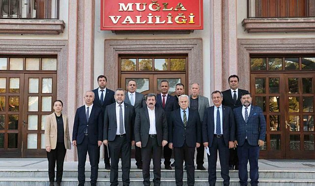 Muğlalı iş insanları depremzedeler için seferber oldu