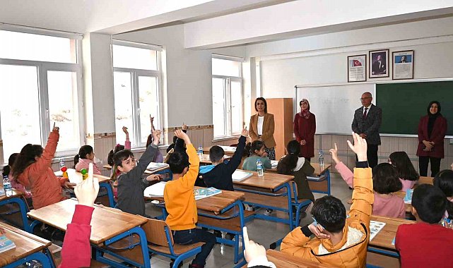 Nevşehir'de bin 247 depremzede çocuk ders başı yaptı