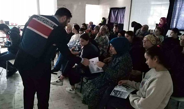Sinop'ta "En İyi Narkotik Polisi Anne" eğitimi