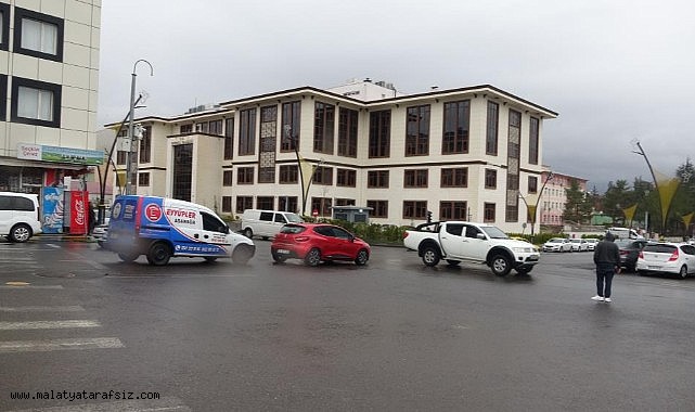 Bingöl 4.5 Şiddetinde Depremle Sallandı