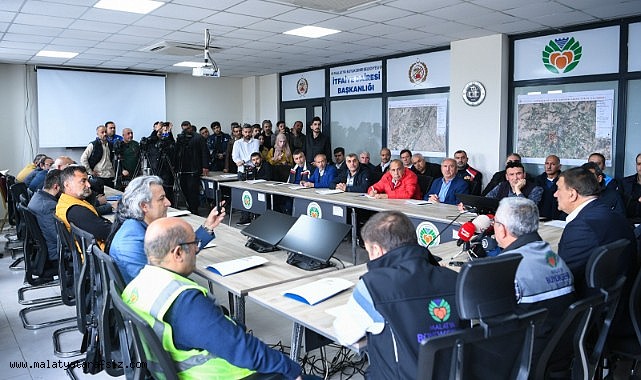 Selahattin Gürkan: "Malatya Büyükşehir Belediyesi dimdik ayakta durdu"