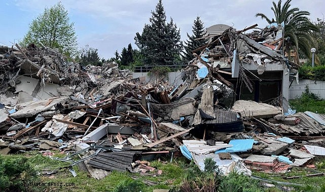 Münevver Karabulut'un katledildiği villa yıkıldı