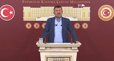 Ağbaba: "İkizce'de fay incelenip inşaatlar ona göre devam etmeli"