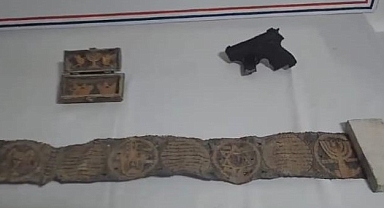 3 bin 500 yıllık tarihi esere alıcı ararken yakalandılar