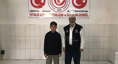 Malatya'lı Depremzede Öğrenci Burs Ücretini Yetimlere Bağışladı