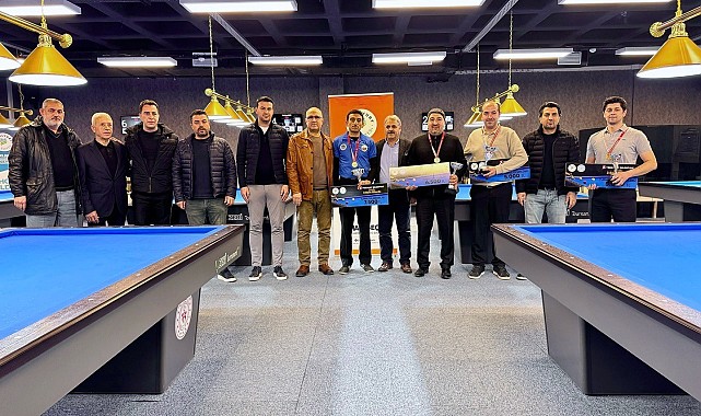 Bilardo tutkunları Yeşilyurt'ta buluştu