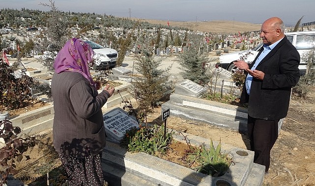 Depremlerde 4 yakınını kaybeden çift: "Bir, iki değil, 4 can toprağa verdik"