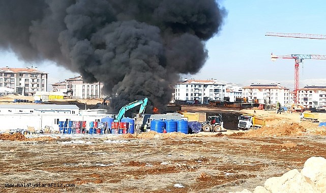 İnşaat şantiyesinde çıkan yangın korkuttu