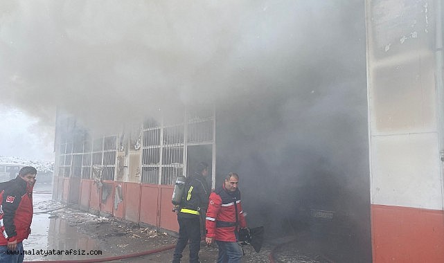 Malatya'da korkutan iş yeri yangını