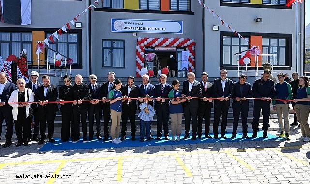 Adnan Başdemir Ortaokulu hizmete açıldı
