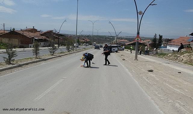 Malatya'da hafif ticari aracın çarptığı kadın hayatını kaybetti