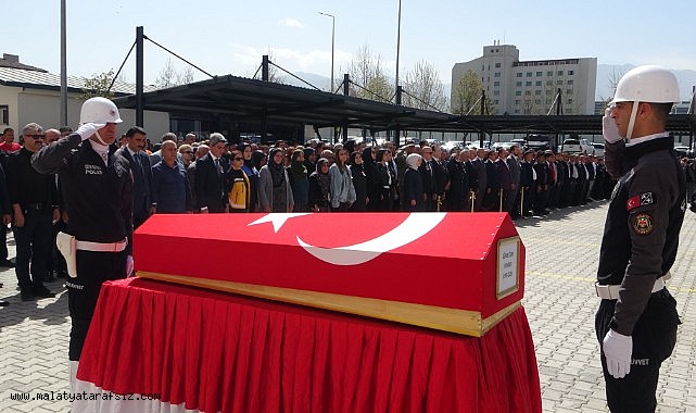 Malatya'da kalp krizi geçiren komiserin naaşı törenle memleketine uğurlandı