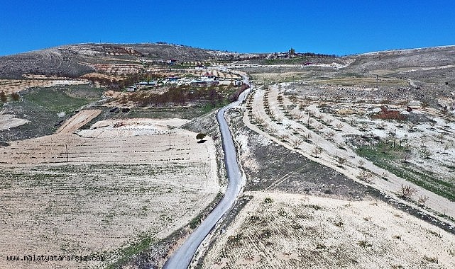 Ayvalı Mahallesi'nde 36 yıllık yol sorunu çözüldü