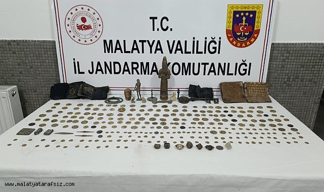 Malatya'da tarihi eser kaçakçılarına operasyon: 2 gözaltı