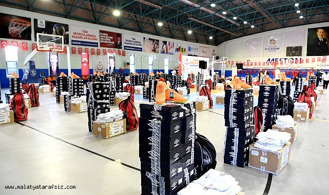 Amatör spor kulüplerine 10 Milyon TL değerinde malzeme desteği sağlandı
