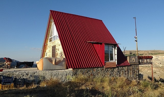 Malatya'da bin 600 rakımdaki bungalov evi görenler bir daha bakıyor