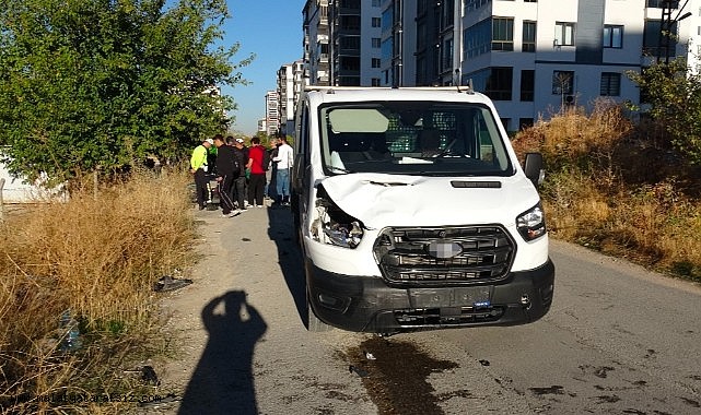 Malatya'da kamyonet ile elektrikli bisiklet çarpıştı: 2 yaralı