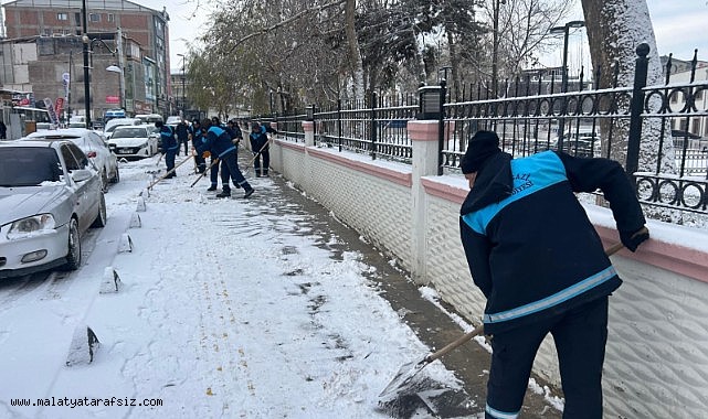 Battalgazi'de karla mücadele aralıksız sürüyor