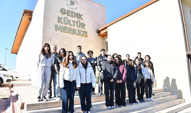 "İyilik Elçisi" Projesi gençlere yardımlaşma ve tarih bilinci aşılıyor