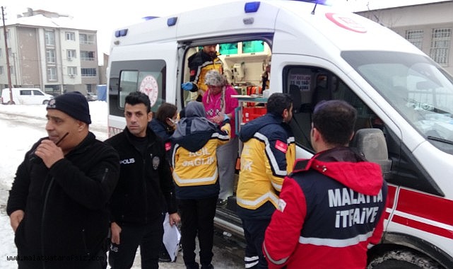 Karı-koca doğalgazdan zehirlenme şüphesiyle hastaneye kaldırıldı