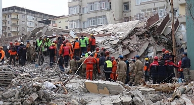 Malatya'da Ergün Apartmanı davasında karar: 7 sanığa hapis, 3'ü tutuklandı