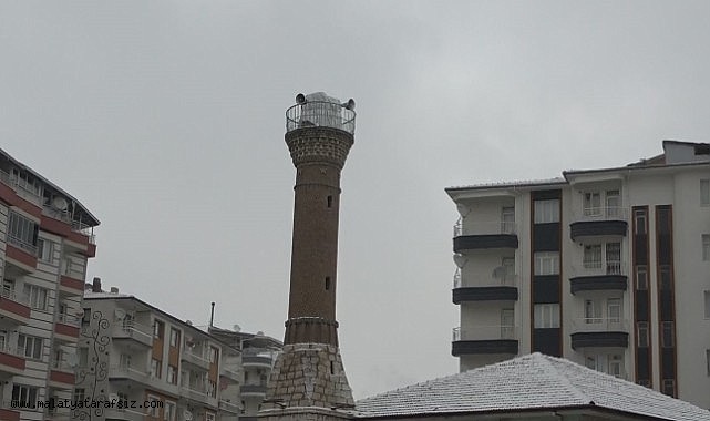 Malatya'da Paşaköşkü Camisi'nin hasarlı minaresi onarılıyor