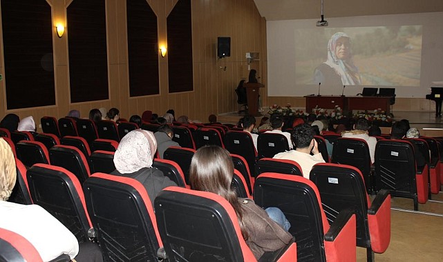 İnönü Üniversitesi'nde "İlham Veren Deneyimler: İlmek İlmek Kadın" konferansı