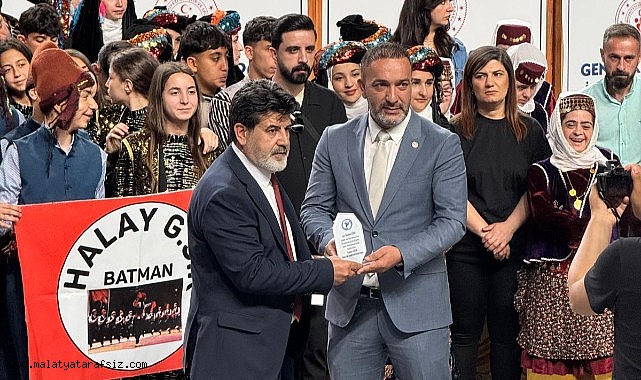 Başkan Günay: "Halk oyunları ve folklör, yöresel kültürümüzün ana hamurudur"