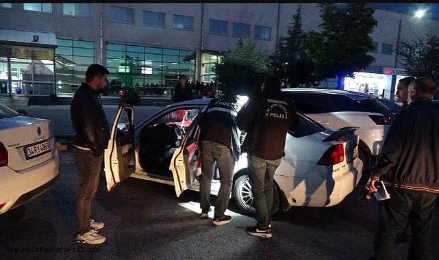 Malatya'da iki grup arasında silahlı ve bıçaklı kavga: 1 yaralı, 2 gözaltı