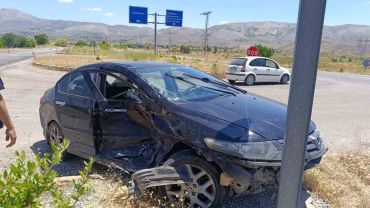 Malatya’da iki araç çarpıştı: 2 yaralı