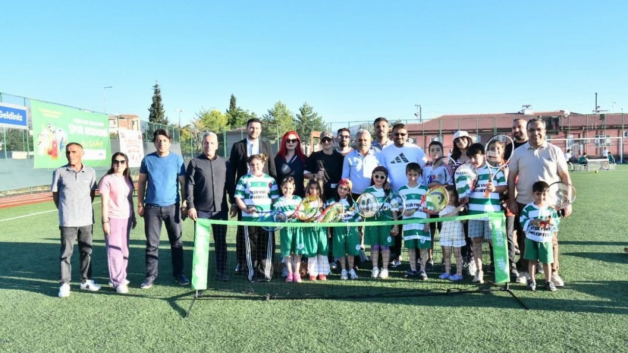 Yeşilyurt’ta yaz spor okulları ve spor akademisi coşkuyla açıldı