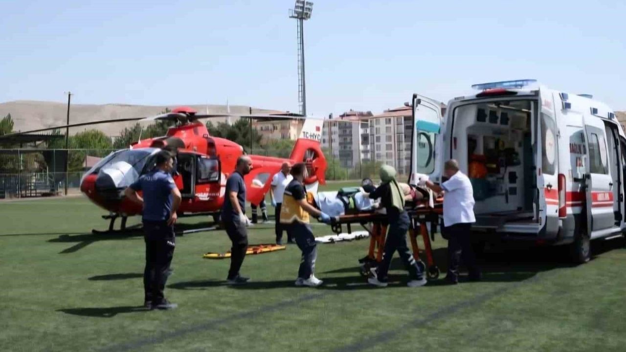93 yaşındaki hasta hava ambulansıyla Malatya’ya sevk edildi