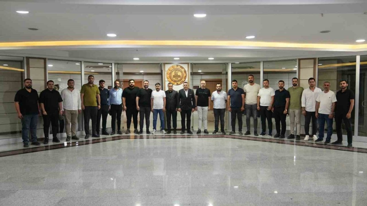 Başkan Sadıkoğlu, genç girişimcilerle bir araya geldi