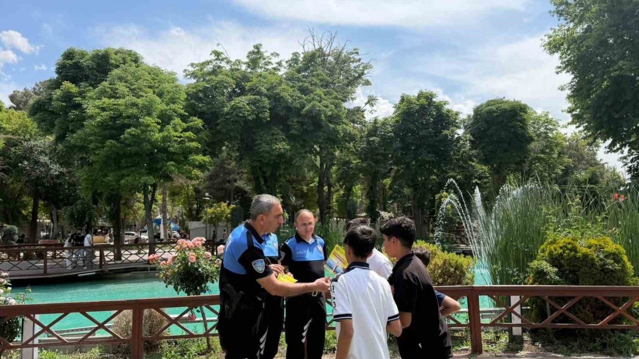 Malatya’da polis ekiplerinden boğulma vakalarına karşı farkındalık çalışması