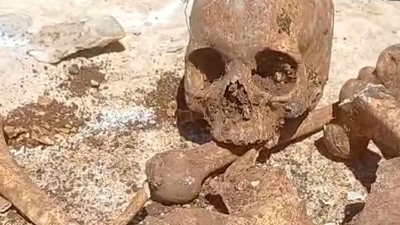 Malatya’da temel kazısında insan kemikleri bulundu